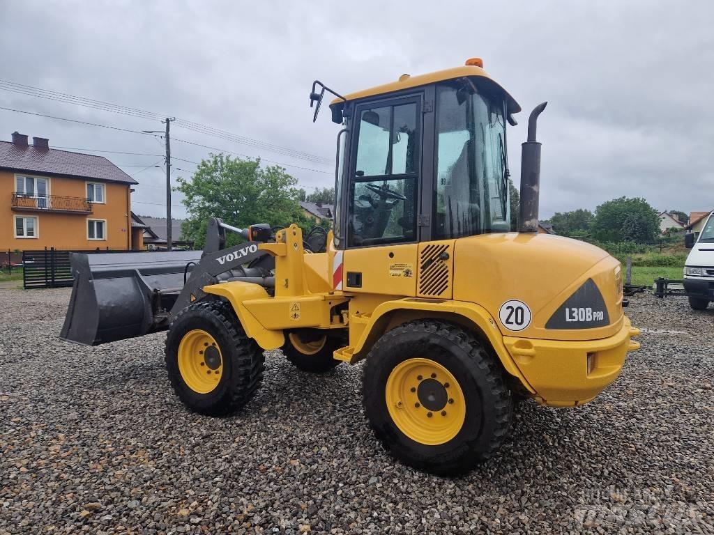 Volvo L 30 Rataslaadurid