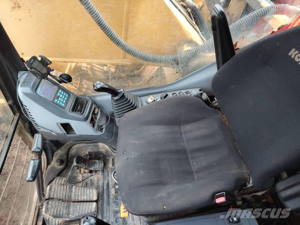 Komatsu PC 210 LC-7K Roomikekskavaatorid