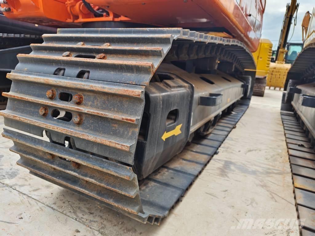 Doosan DX225LC-9C Roomikekskavaatorid