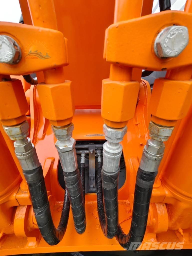 Hitachi EX 120 Roomikekskavaatorid