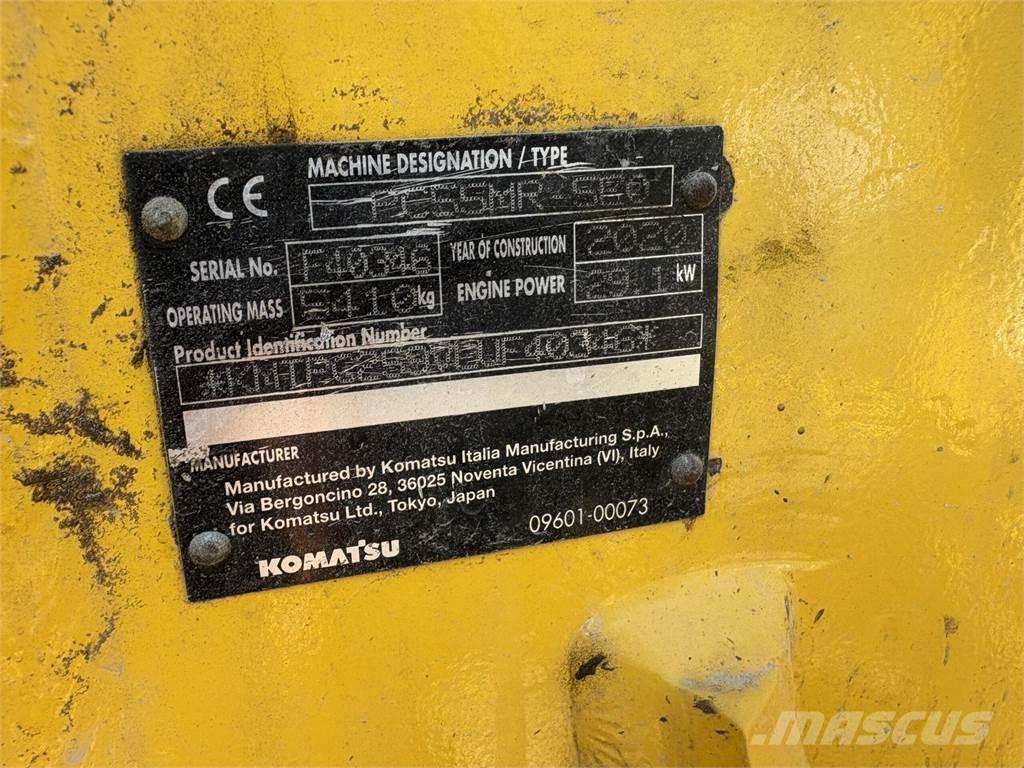 Komatsu PC55MR Roomikekskavaatorid