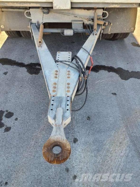 VAK VAK V-4-40 Külmikhaagised