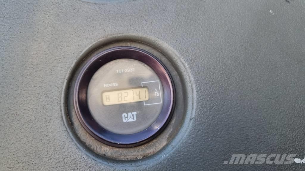 CAT 432d Ekskavaatorlaadurid
