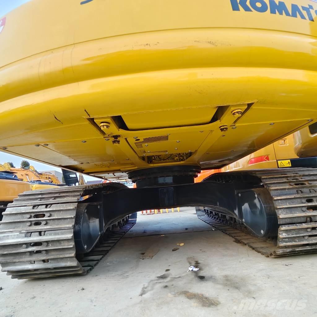 Komatsu PC 200-7 Roomikekskavaatorid