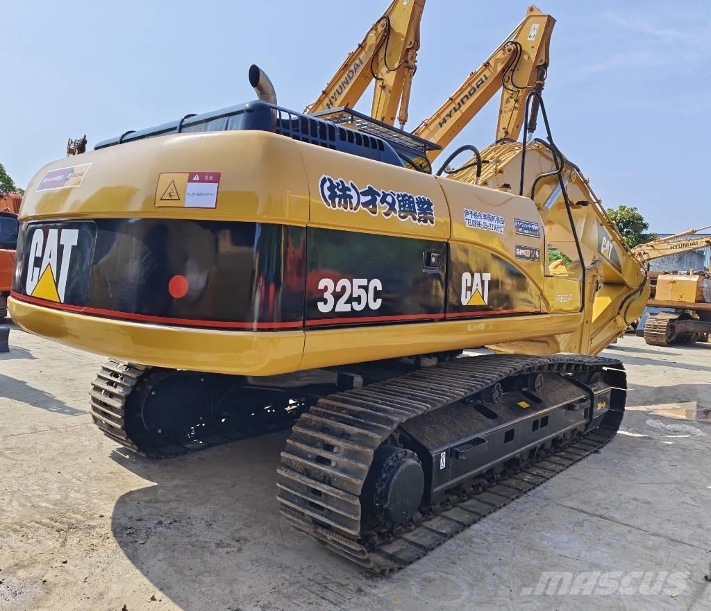 CAT 325 C Roomikekskavaatorid