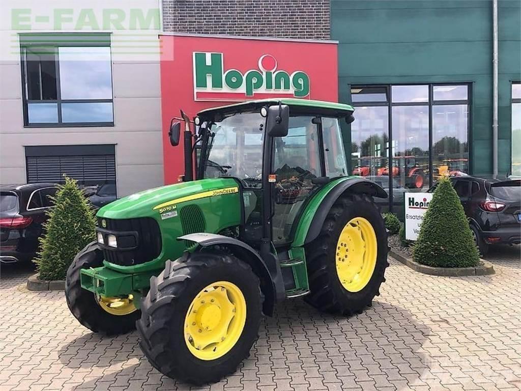 John Deere 5070 m Traktorid