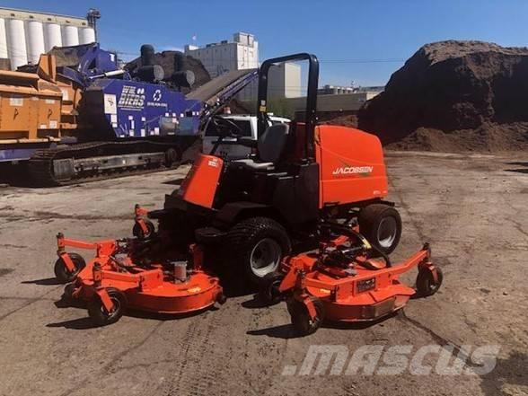 Jacobsen R311T Murutraktorid