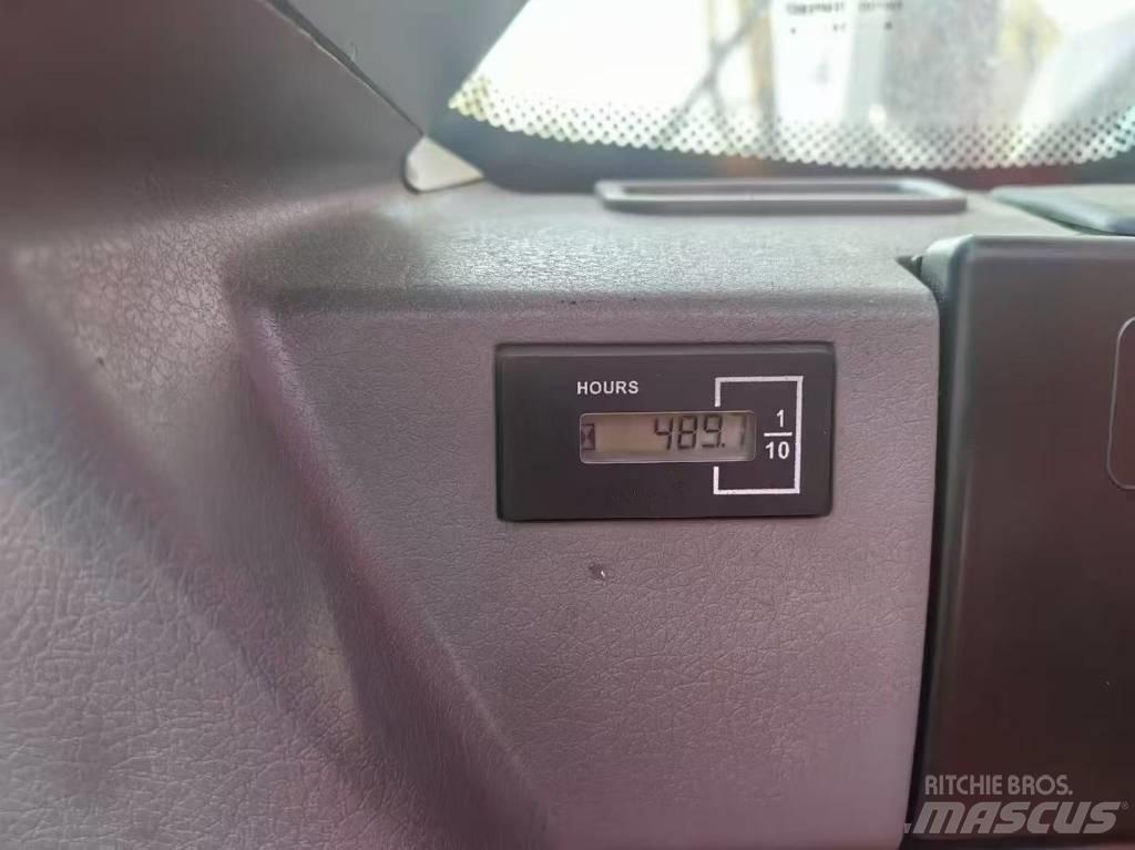 Doosan DX 225 LC Roomikekskavaatorid