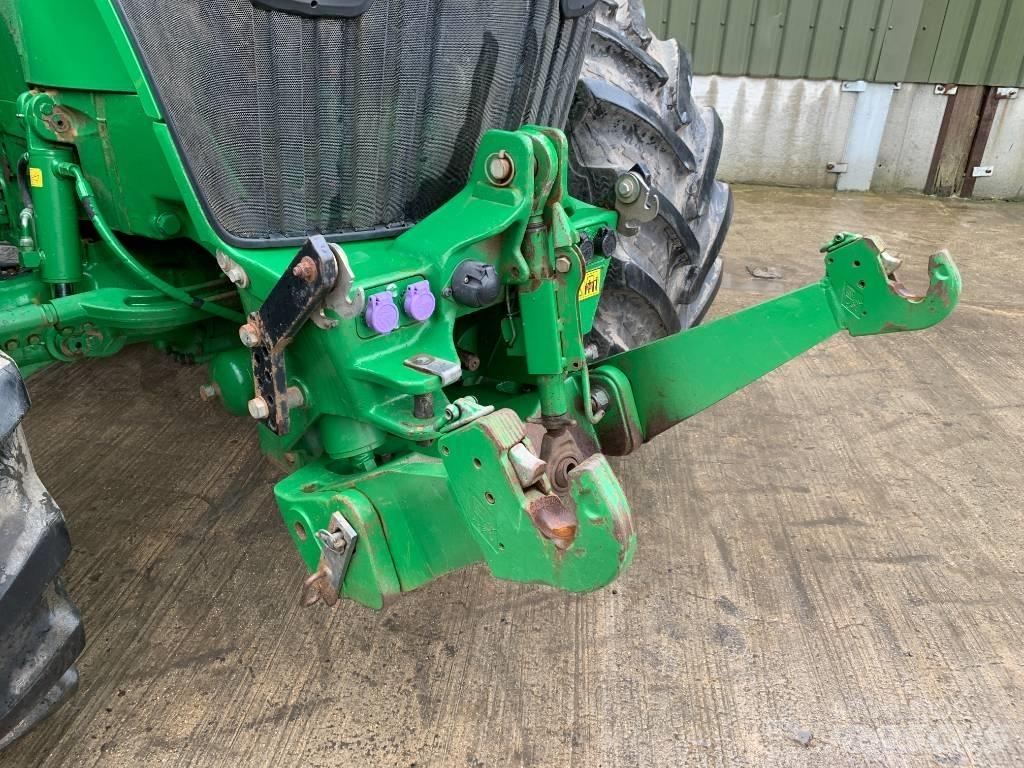 John Deere 7230 R Traktorid