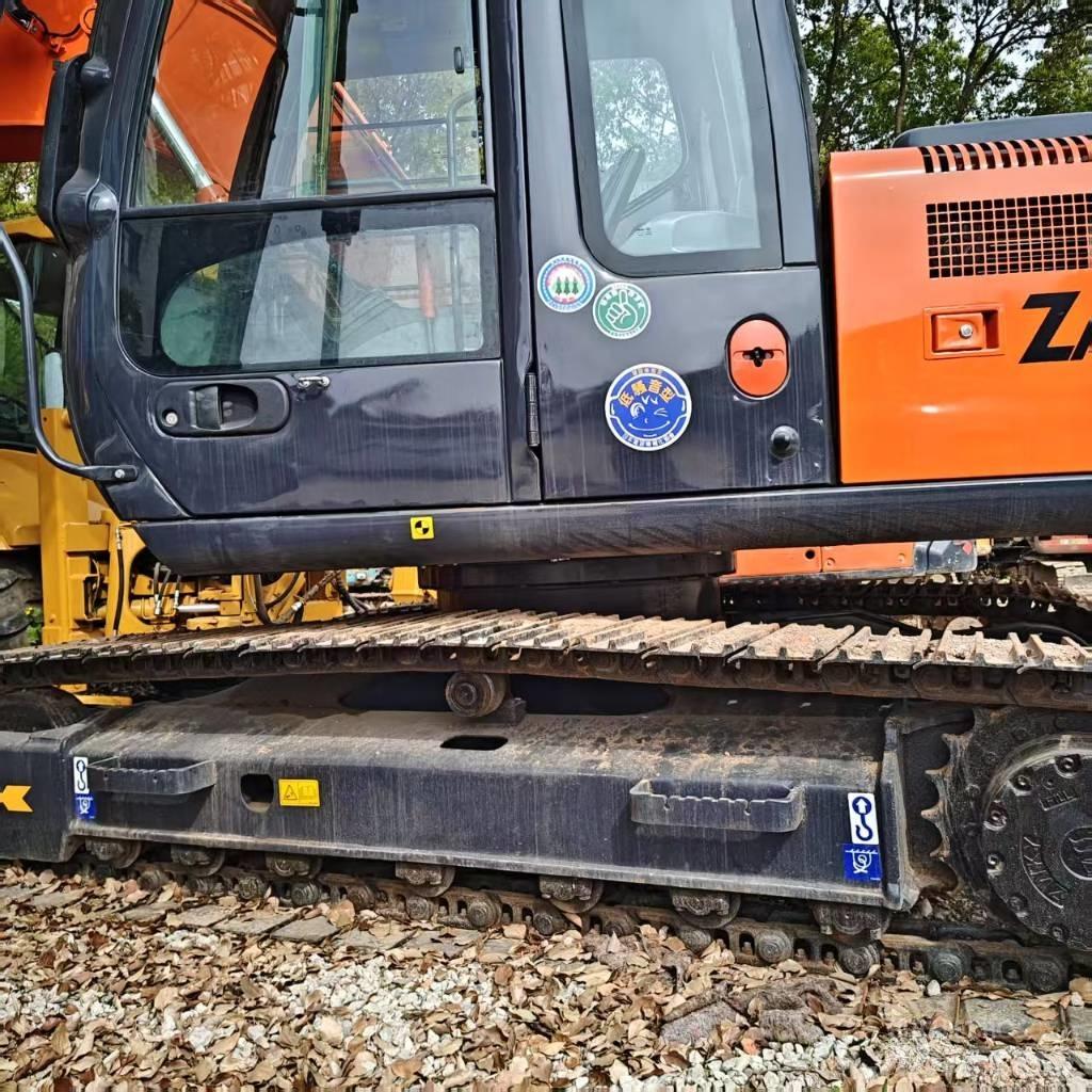 Hitachi ZX 120 Roomikekskavaatorid