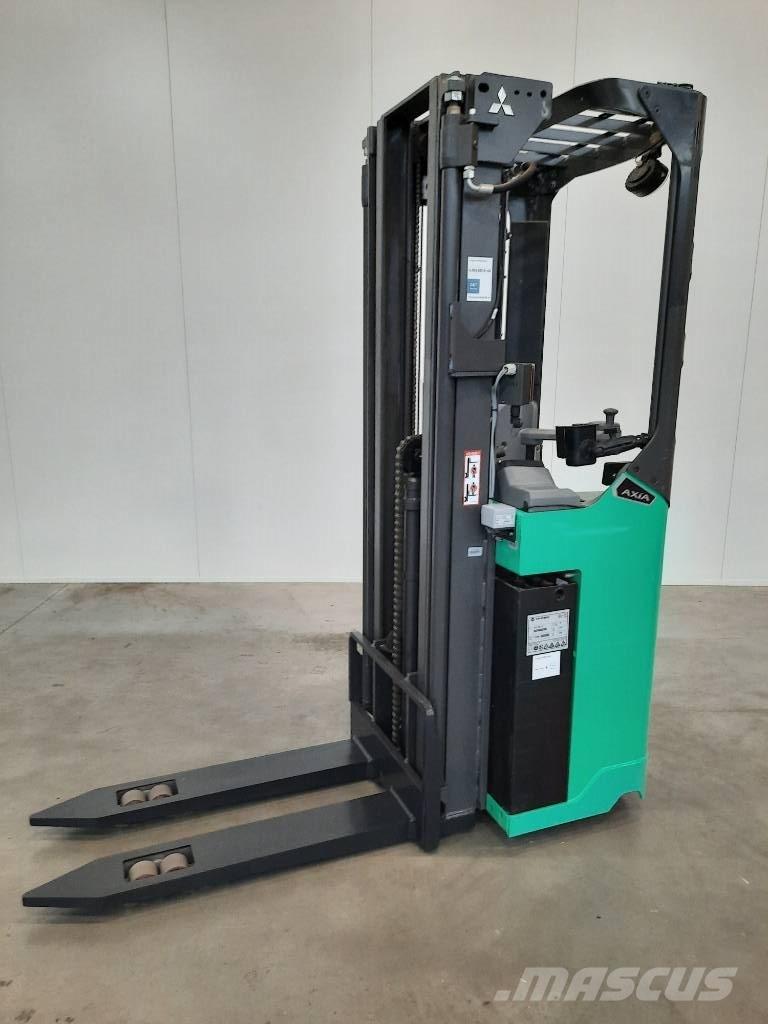 Mitsubishi SBR16N2 Platvormiga virnastajad