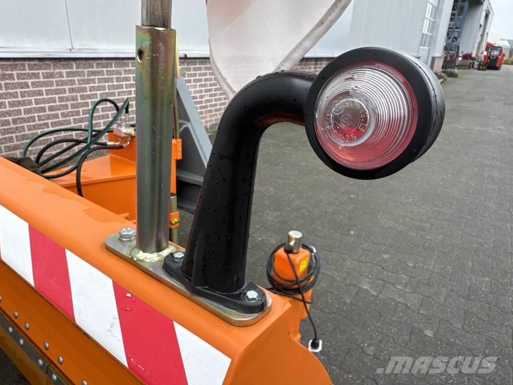 Bema 1100 (3000mm) Tänavapuhastusmasinad