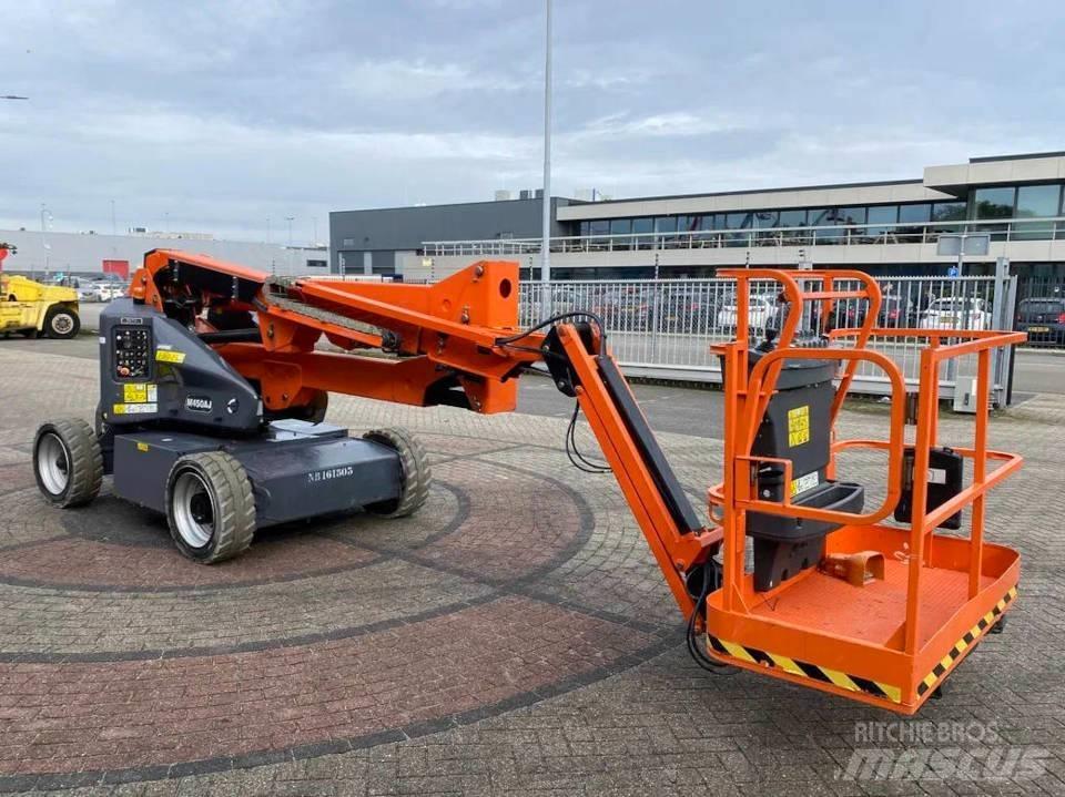 JLG M 450 AJ Iseliikuvad poomtõstukid