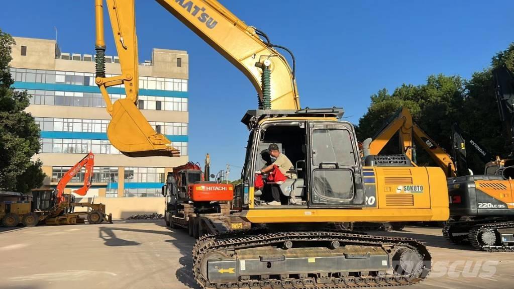 Komatsu PC 220-8 Roomikekskavaatorid