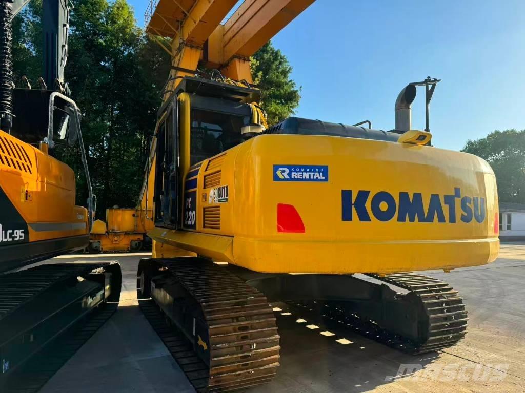 Komatsu PC 220-8 Roomikekskavaatorid