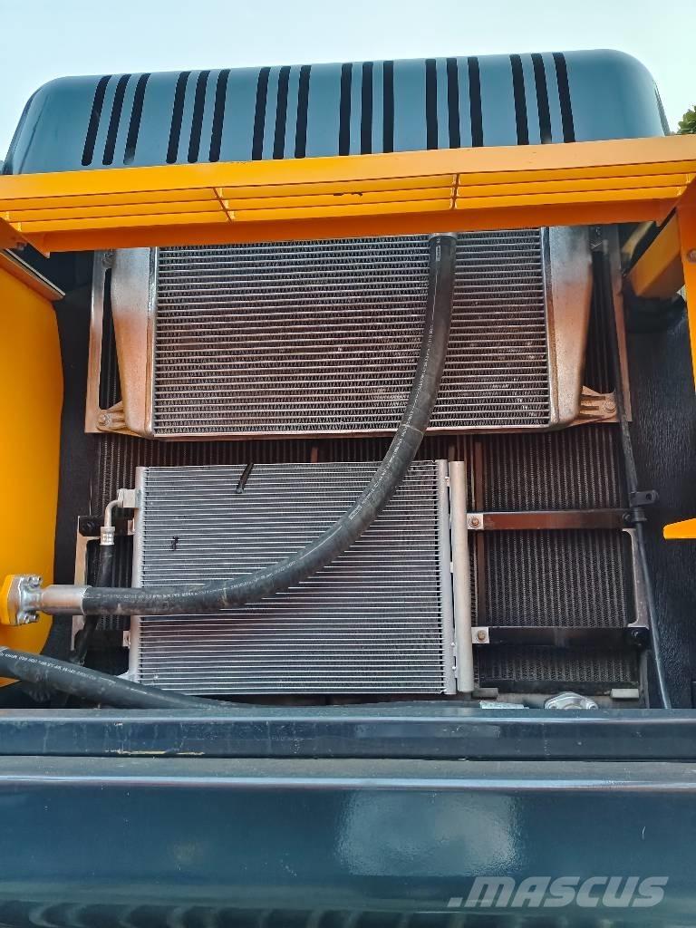 Hyundai R305LC-9T Roomikekskavaatorid