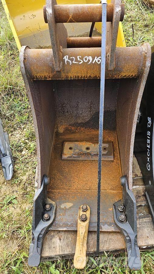 White Axe 45mm Kopad