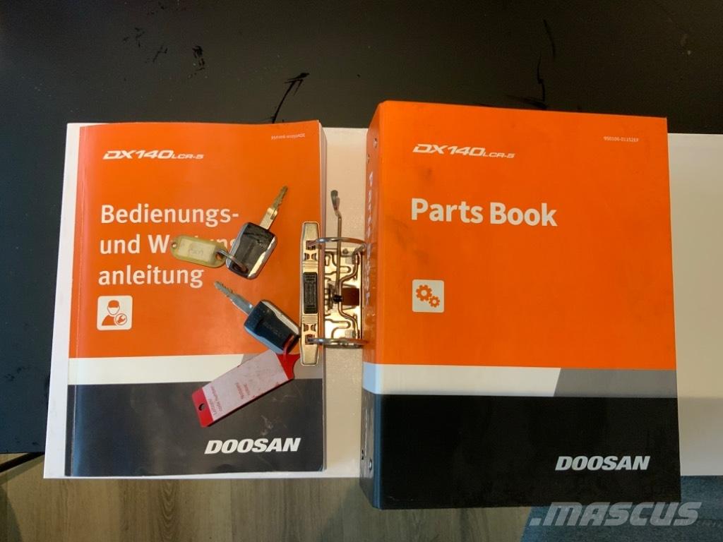 Doosan DX 140 LCR Roomikekskavaatorid