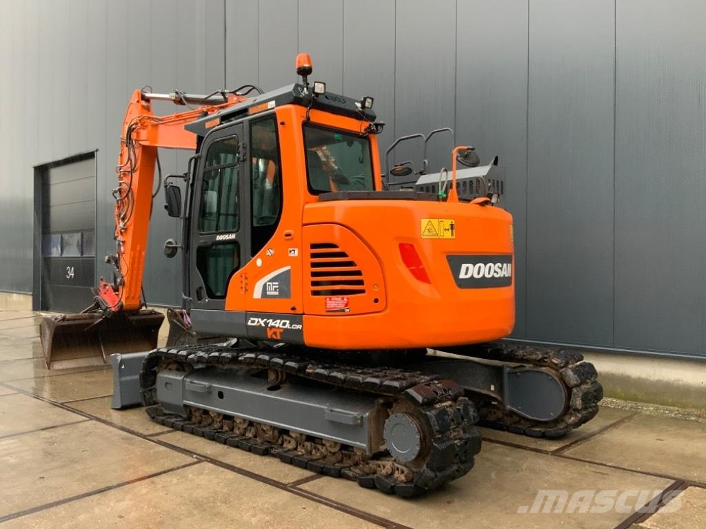 Doosan DX 140 LCR Roomikekskavaatorid