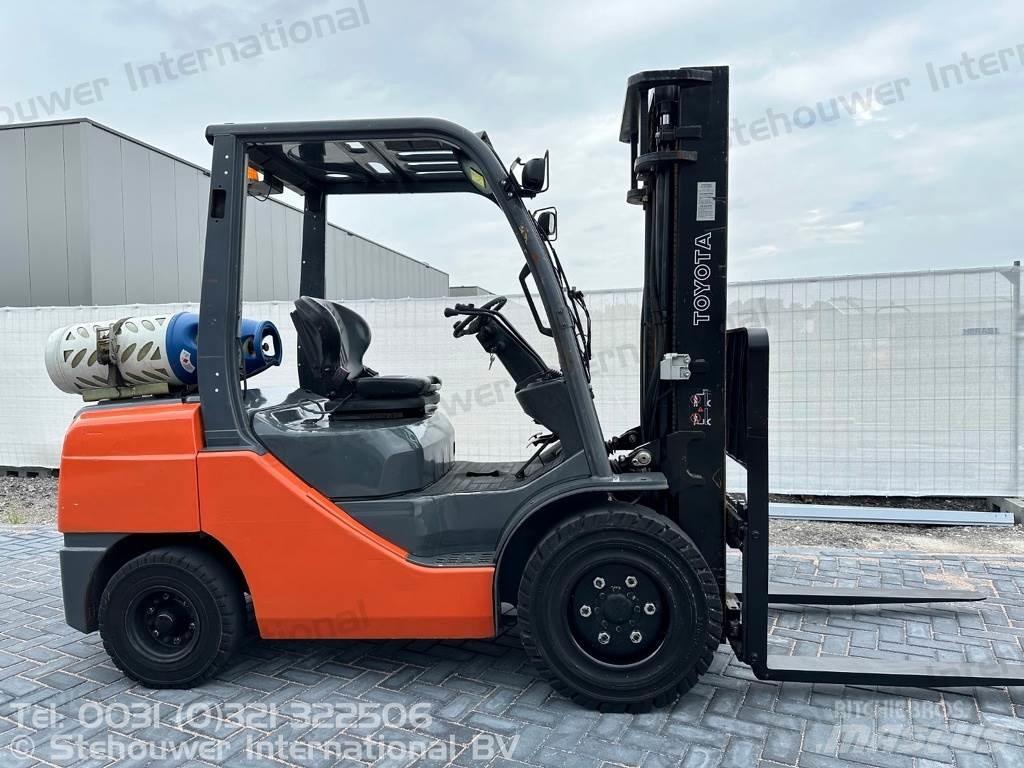 Toyota 02-8FGJF35 Gaasitõstukid