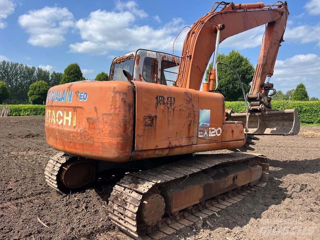 Hitachi EX 120-5 Roomikekskavaatorid