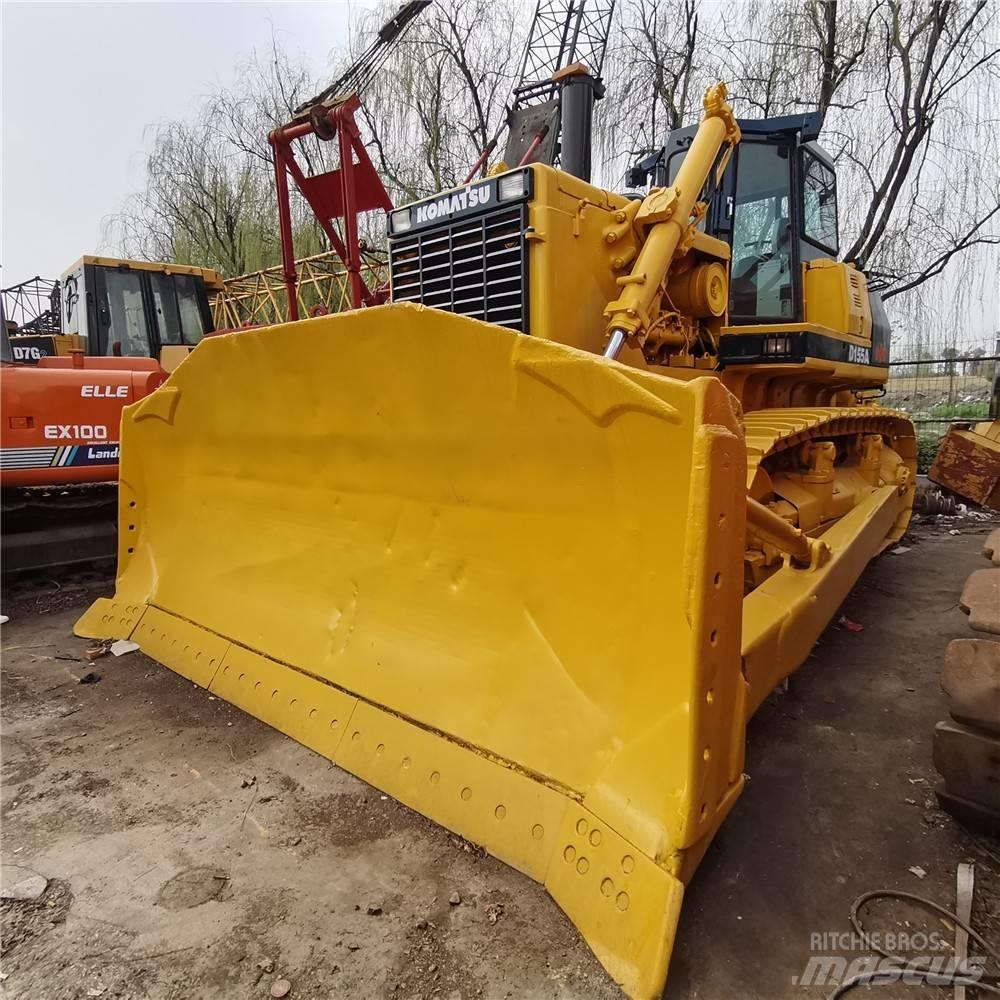 Komatsu d155a-2 Buldooserid