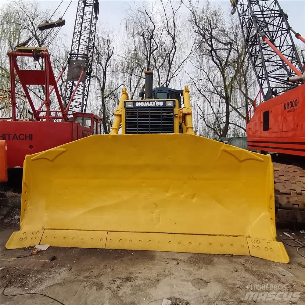 Komatsu d155a-2 Buldooserid