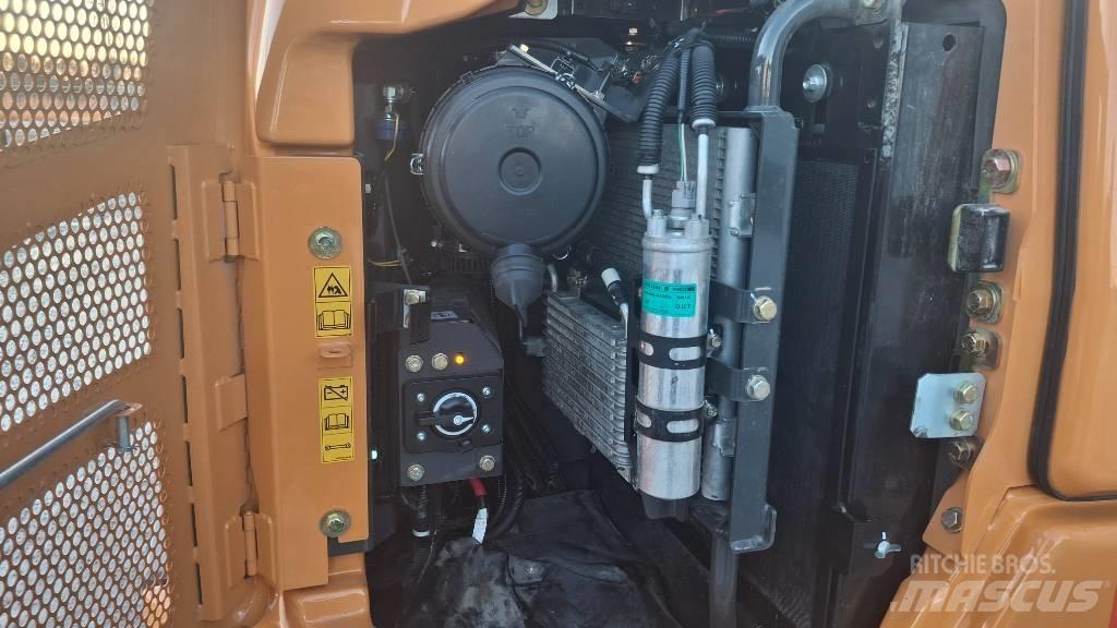 CASE CX 85 D SR Väikeekskavaatorid 7t-12t