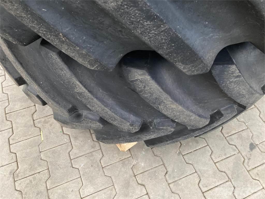 Starmaxx 600/70R30 Rehvid, rattad ja veljed