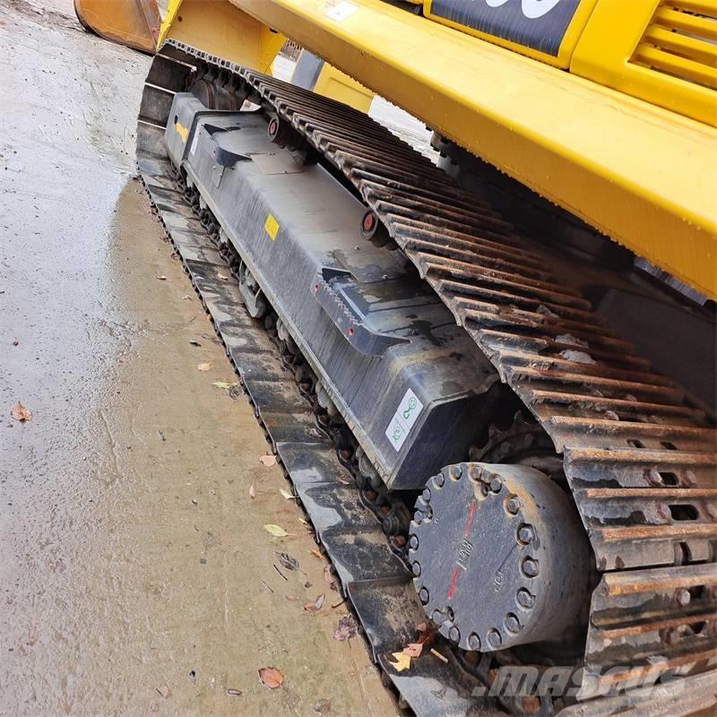 Komatsu PC 200 8 Roomikekskavaatorid