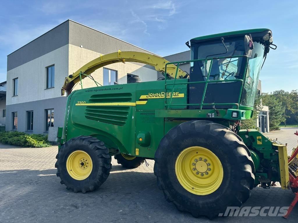 John Deere 7300 Silokombainid