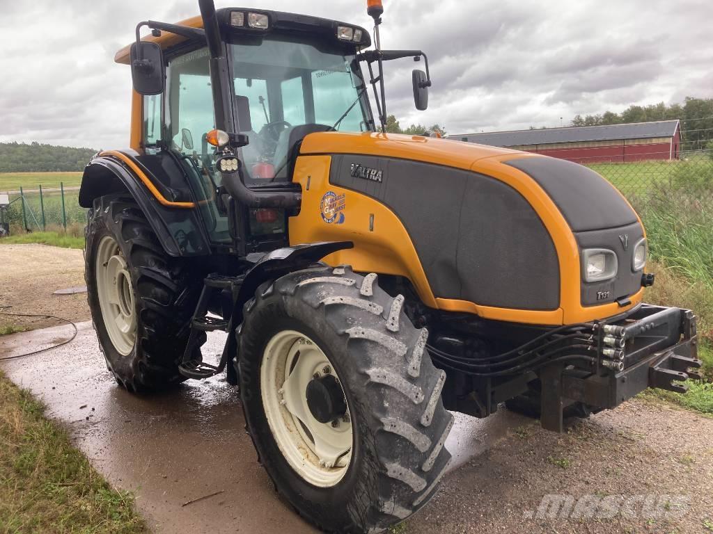 Valtra T 131 Traktorid