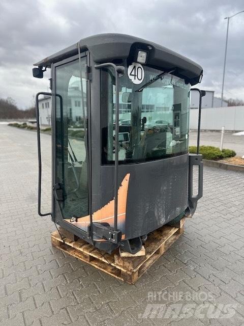 CASE 721 F USED CAB Kabiinid