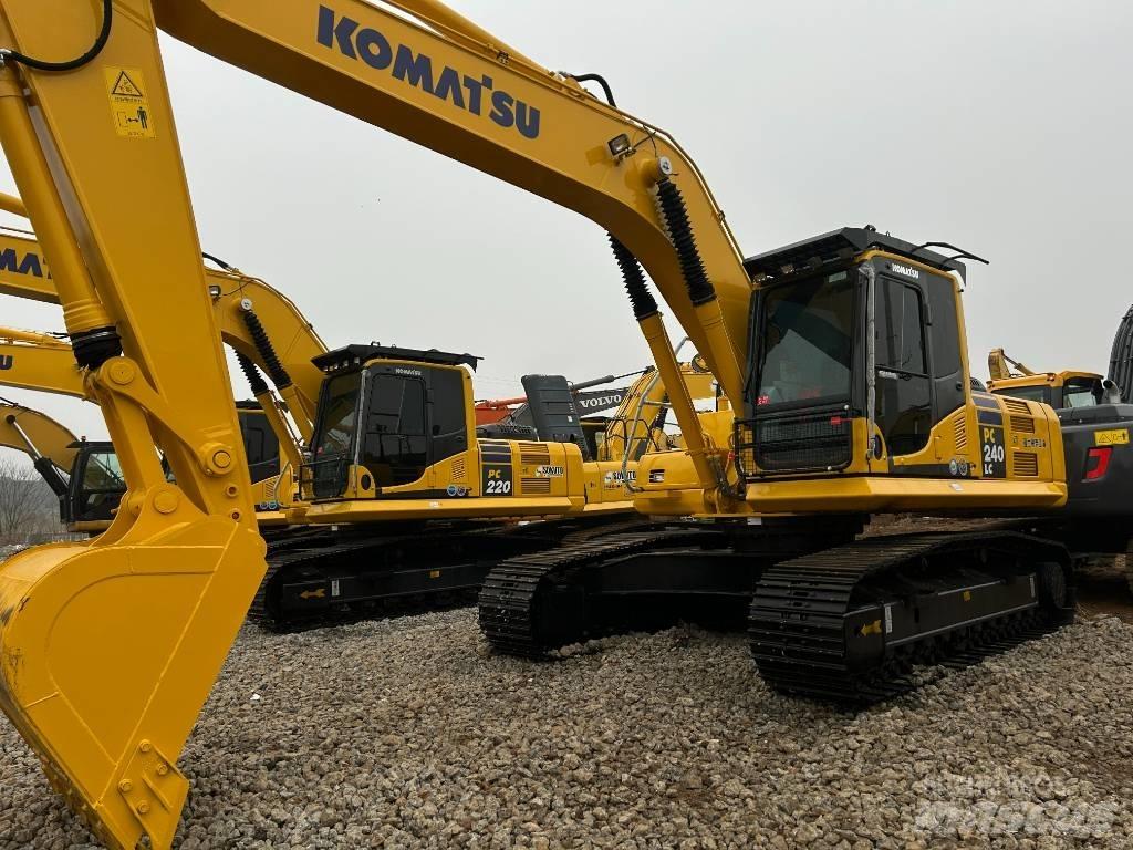 Komatsu 240-8 Roomikekskavaatorid