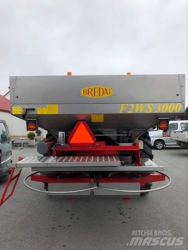 Bredal F2 WS 3000 Mineraalväetise laoturid