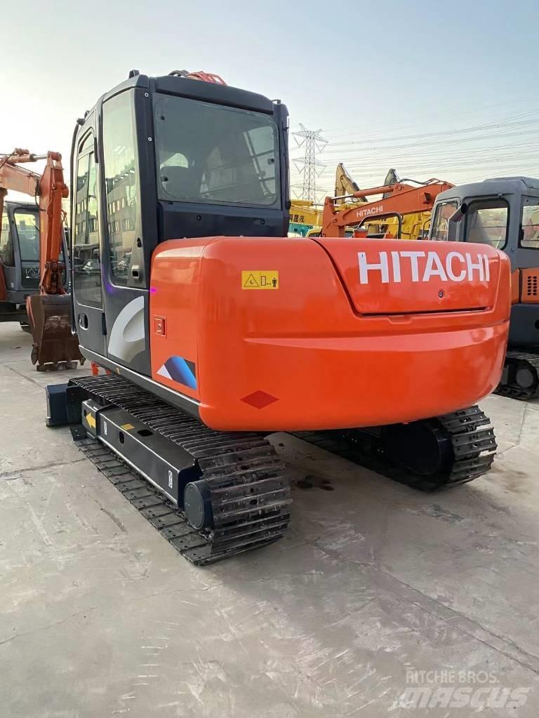 Hitachi ZX 70 Väikeekskavaatorid 7t-12t