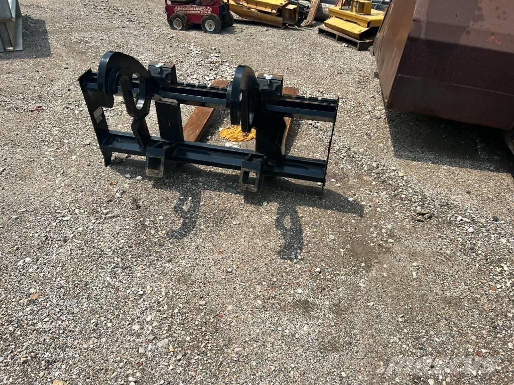 CAT Forks Rataslaadurid
