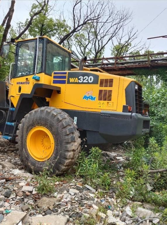 Komatsu WA 320-5 Rataslaadurid