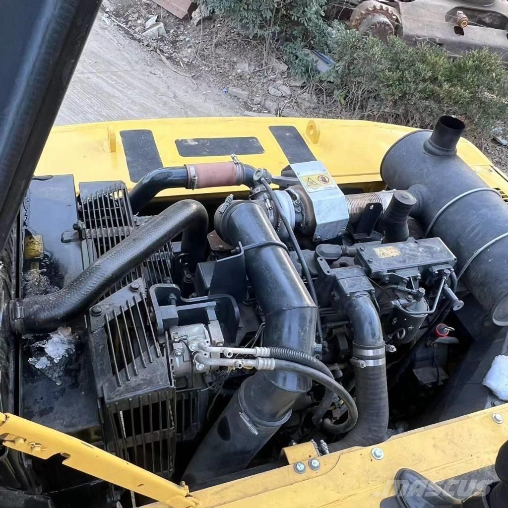Komatsu PC 360-7 Roomikekskavaatorid
