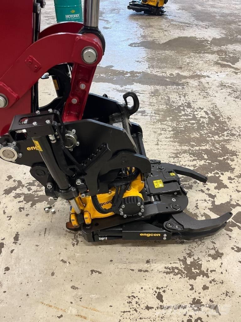 Yanmar B 95 W Ratasekskavaatorid