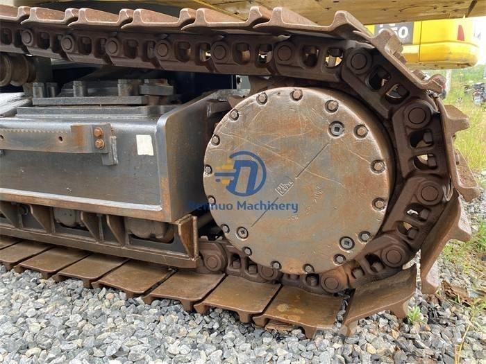 Komatsu PC450-8 Roomikekskavaatorid