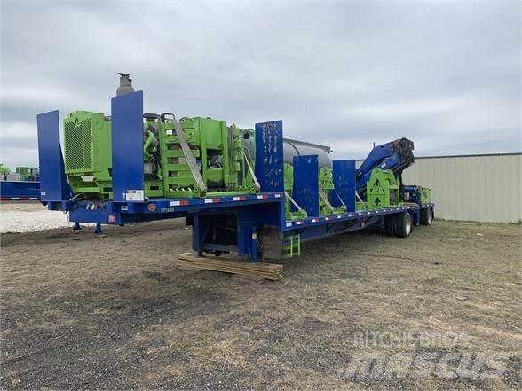  CRANEWORKS INC Raskeveo poolhaagised