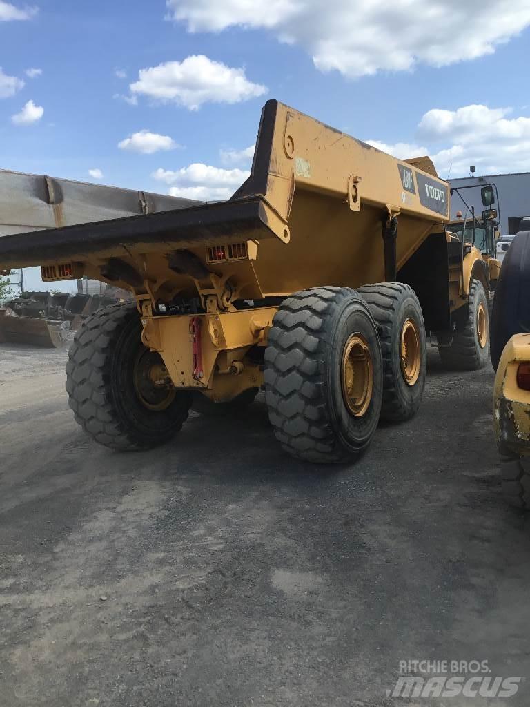 Volvo A 30 F Liigendraamiga pinnaseveokid