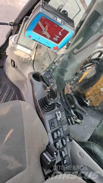 Volvo EC 220 DL Roomikekskavaatorid