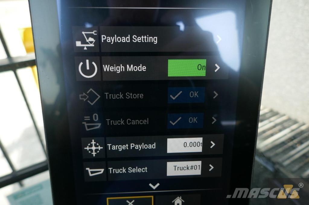 CAT 320 Roomikekskavaatorid