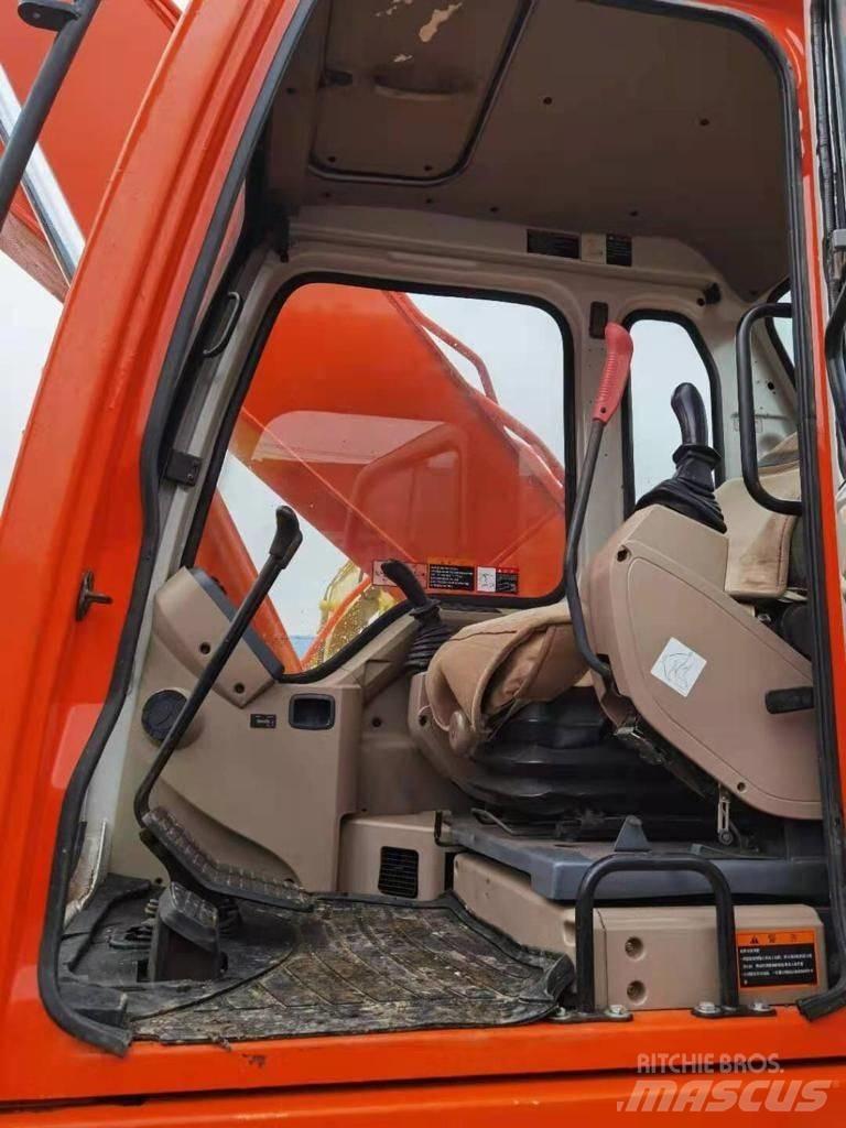 Doosan DH 220 LC Roomikekskavaatorid