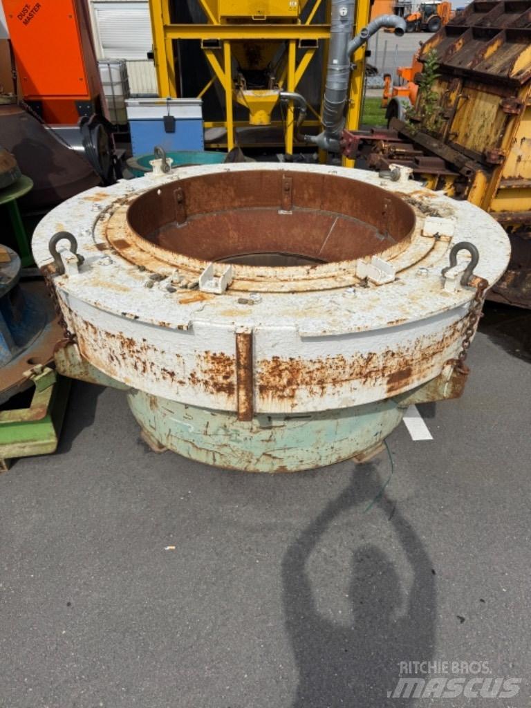 Metso HP400 Iseliikuvad purustid