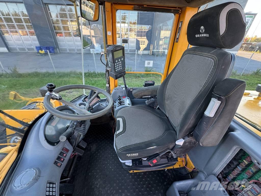 Volvo L 120 D Rataslaadurid