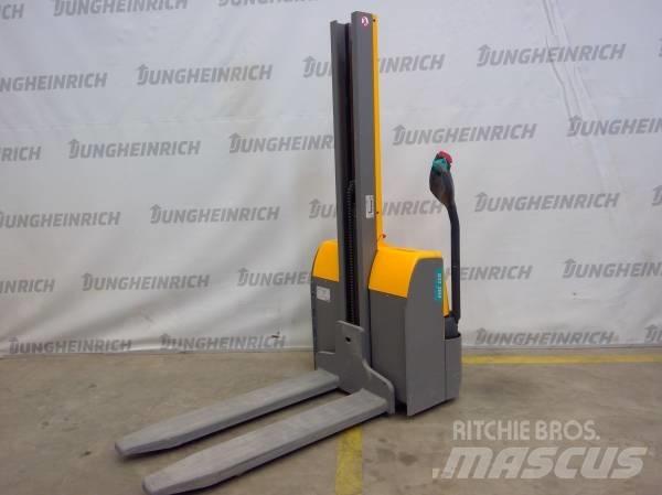 Jungheinrich EMC 110 Järelkäidavad virnastajad