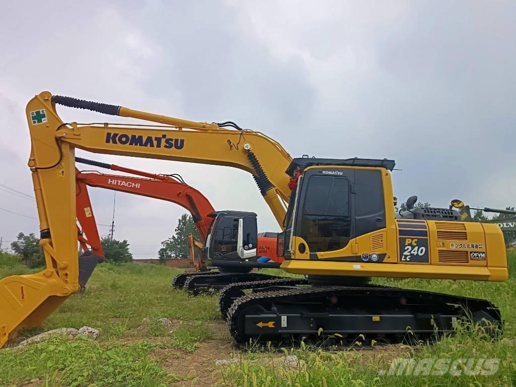 Komatsu PC 240 Roomikekskavaatorid
